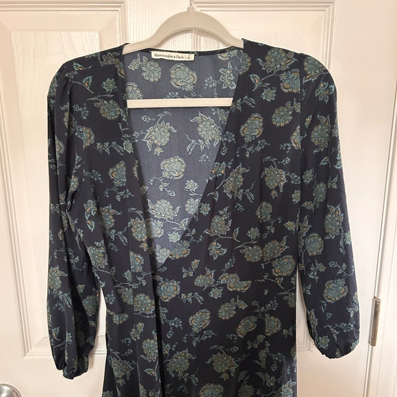 Abercrombie & Fitch Floral Wrap Mini Dress Women’s Small - Picture 6 of 6